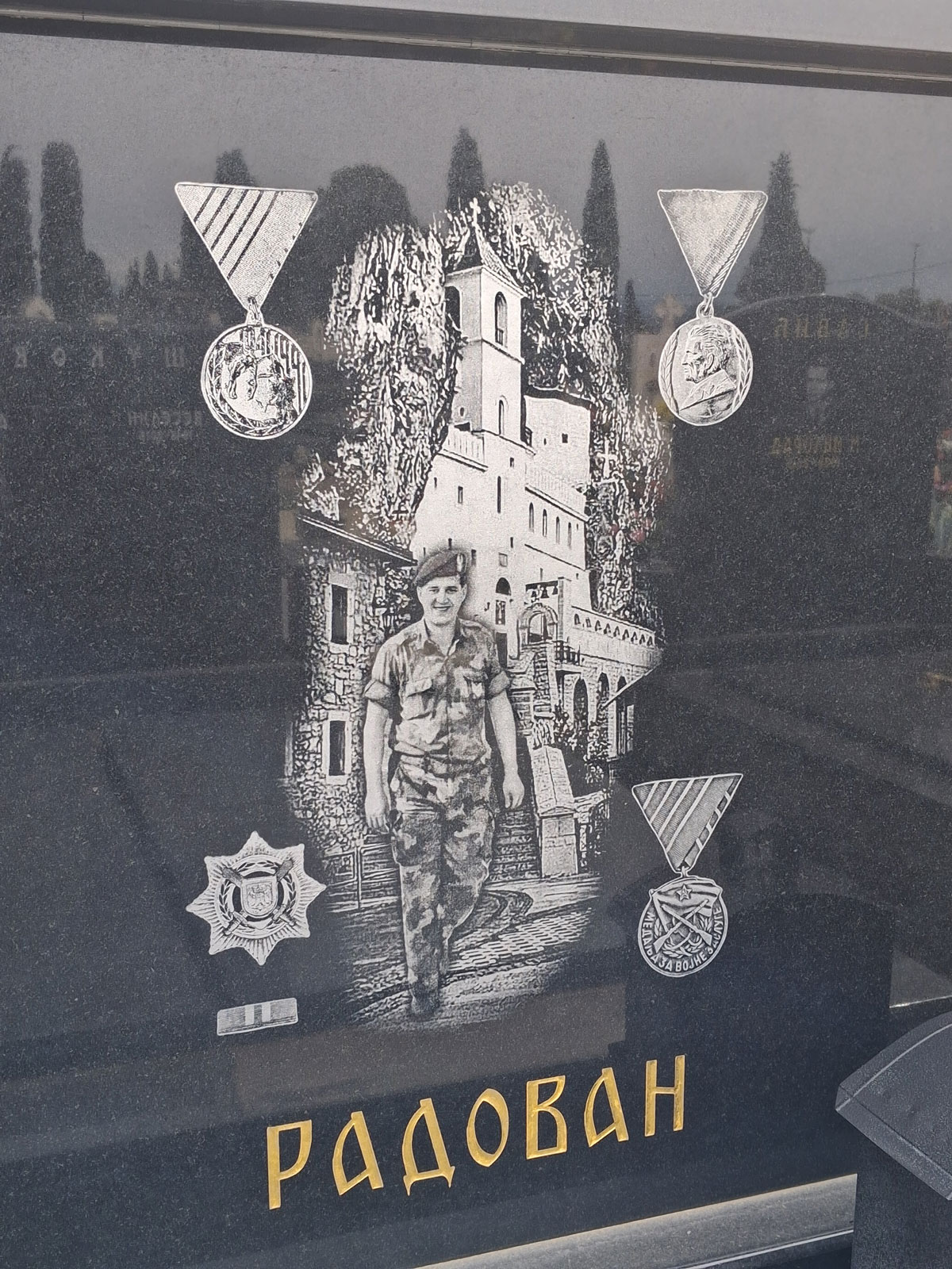 Izrada fotografija na porcelanu